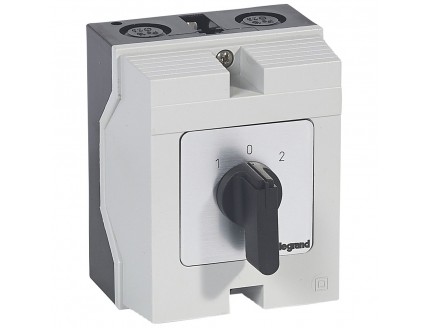 Переключатель PR26 "1-0-2" 32А 3Р в боксе 96х120мм IP65