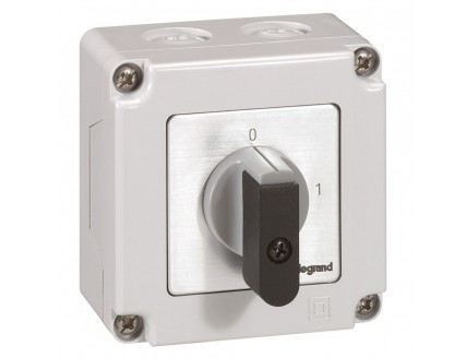 Выключатель PR12 "0-1" 16А 3Р в боксе 76х76мм IP65