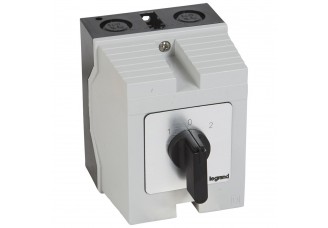 Переключатель PR26 "1-0-2" 32А 4Р в боксе 96х120мм IP65