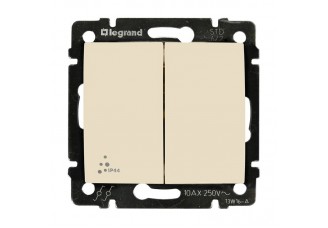 Переключатель Valena двуклавишный 10А /250В IP44 сл.кость
