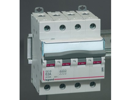 Выключатель-разъединитель 4-пол. 63A DX3-IS Legrand